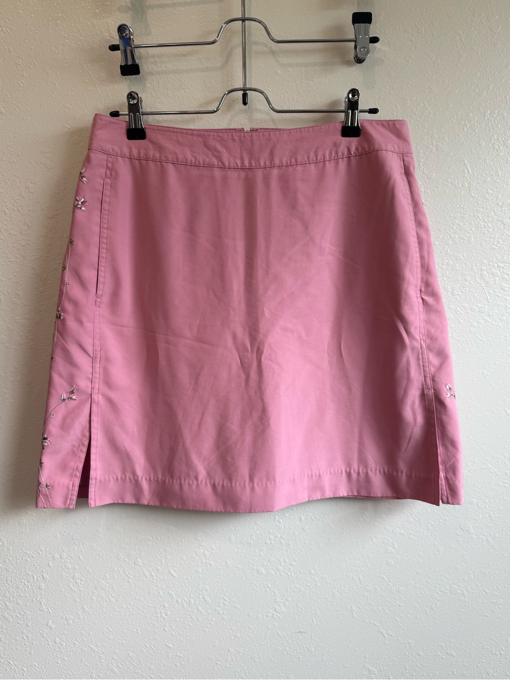 Izod Rose Pink Embroidered Side-Slit Mini Skort with Pockets! | Size 12